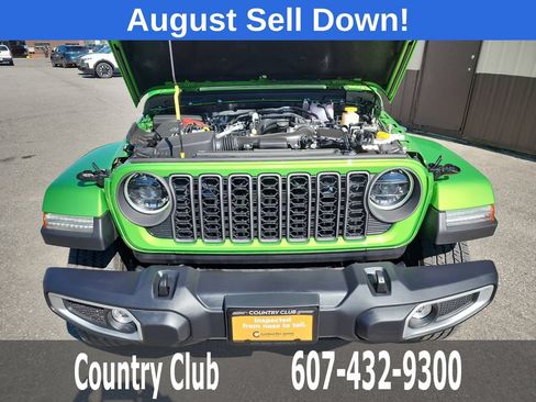 Used 2026 Jeep Gladiator Sport AWD/4WD image 32
