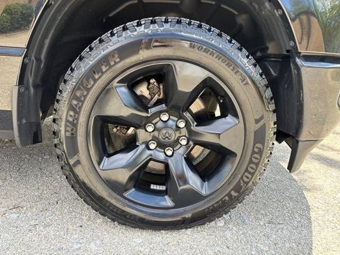 Used 2019 RAM 1500 Big Horn AWD/4WD image 27