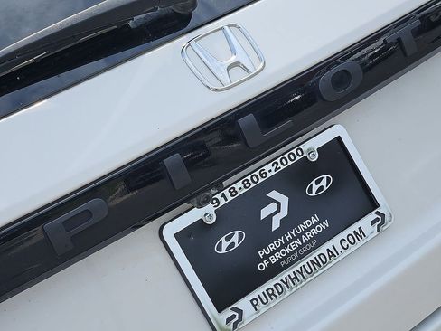 Used 2023 Honda Pilot EX-L image 7