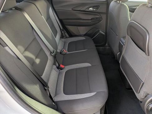 Used 2024 Chevrolet TrailBlazer LS w/ LS Convenience Package FWD image 18