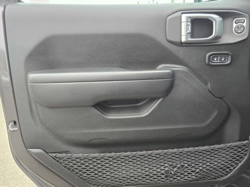 Used 2022 Jeep Wrangler Unlimited Rubicon 4xe image 19