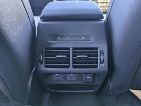 New 2026 Land Rover Discovery Sport Landmark AWD/4WD image 23