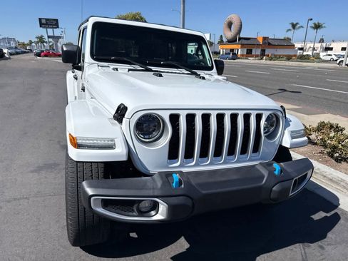 Used 2023 Jeep Wrangler Unlimited Sahara AWD/4WD image 6