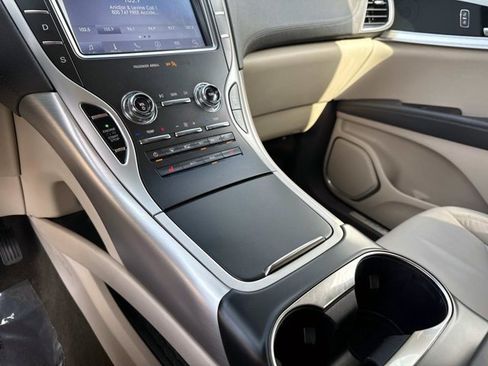 Used 2020 Lincoln Nautilus FWD w/ Equipment Group 101A image 26