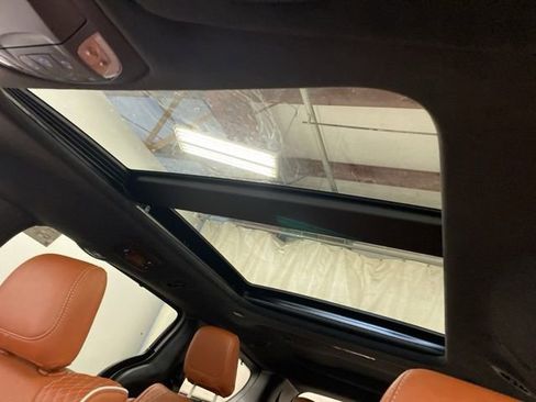 New 2026 Chrysler Pacifica Pinnacle image 17