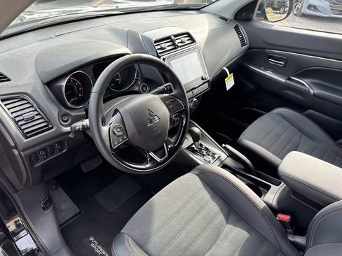 Used 2025 Mitsubishi Outlander Sport SE image 19
