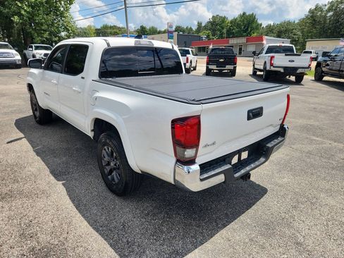 Used 2022 Toyota Tacoma SR5 AWD/4WD image 5