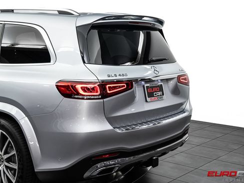 Used 2023 Mercedes-Benz GLS 450 4MATIC image 16
