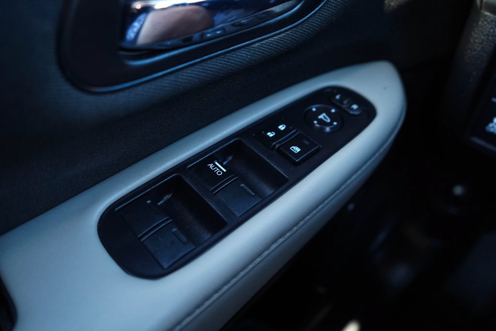 Used 2021 Honda HR-V LX image 28