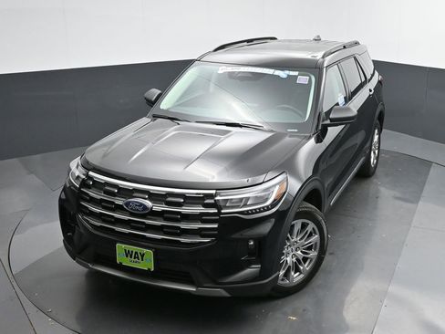 New 2025 Ford Explorer Active w/ Active Comfort Package image 37
