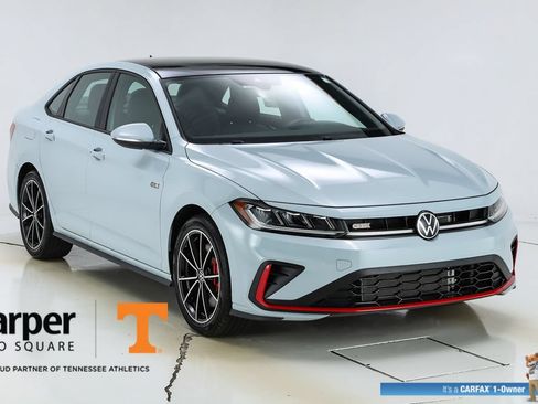 Used 2025 Volkswagen Jetta GLI Autobahn FWD image 15