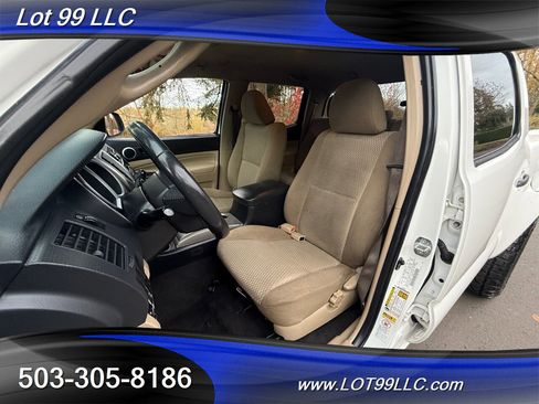 Used 2012 Toyota Tacoma PreRunner w/ SR5 Pkg image 11