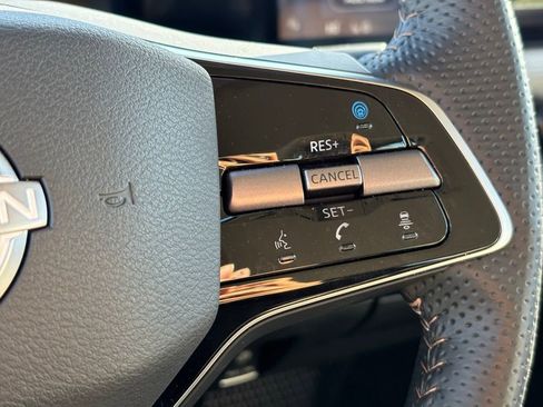 Used 2023 Nissan Ariya FWD image 18