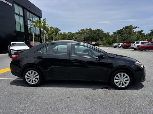 Used 2014 Toyota Corolla LE FWD image 5