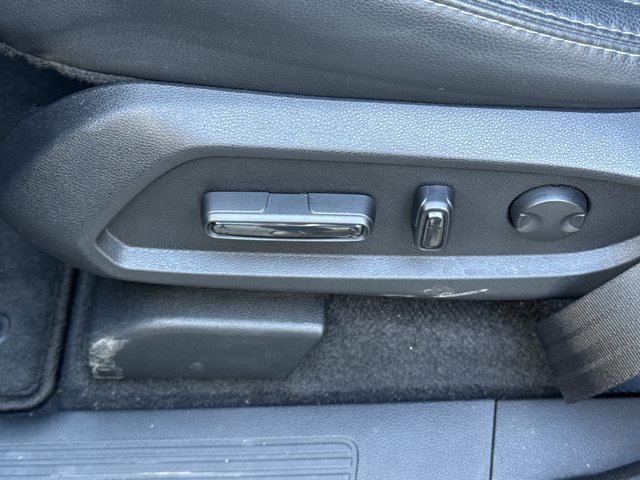 Used 2025 Honda Pilot EX-L image 17