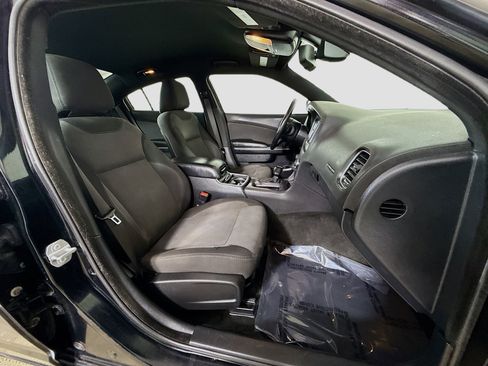 Used 2016 Dodge Charger SE w/ Popular Equipment Group image 28