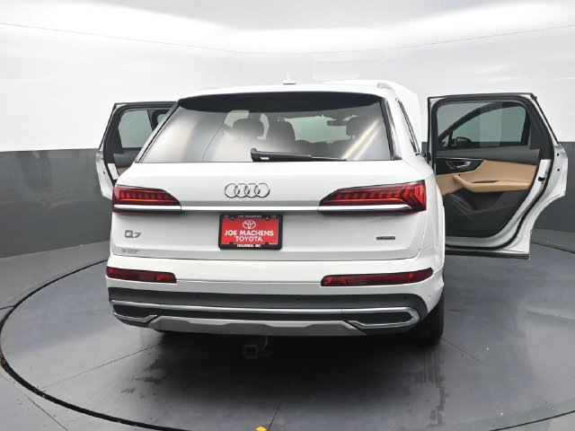 Used 2021 Audi Q7 3.0T Premium w/ Convenience Package AWD/4WD image 44