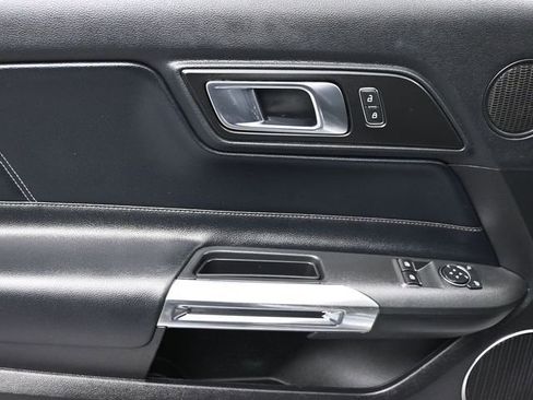 Used 2020 Ford Mustang Premium image 10