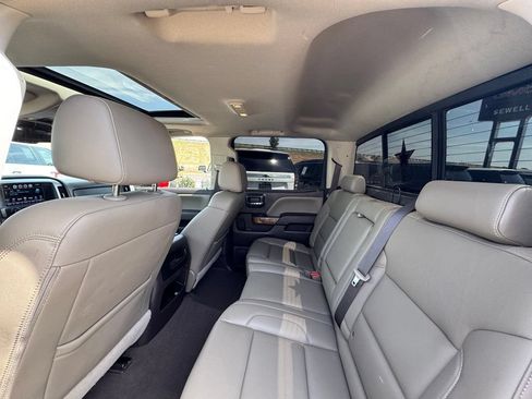 Used 2018 GMC Sierra 1500 SLT AWD/4WD image 2