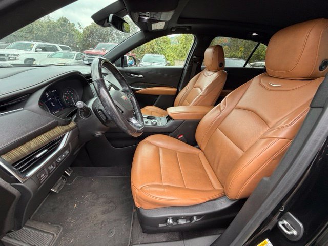 Used 2020 Cadillac XT4 Sport AWD/4WD image 5