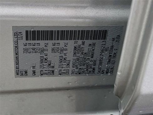 Used 2025 Nissan Rogue SV image 31