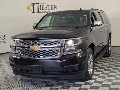 Used 2020 Chevrolet Suburban LT image 4