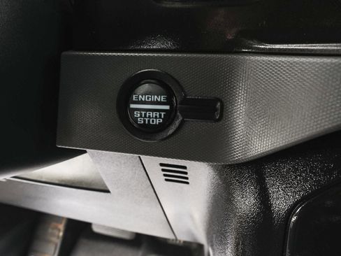Used 2023 Ford Bronco Black Diamond AWD/4WD image 20