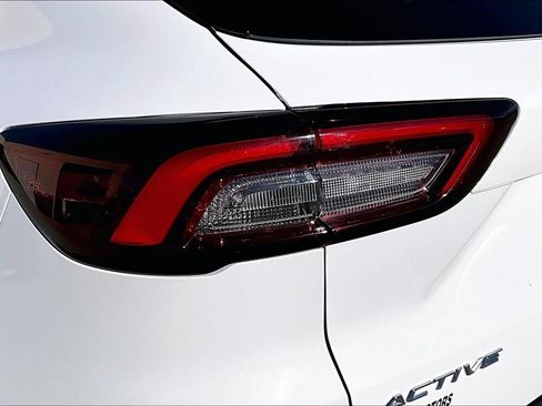 Used 2024 Ford Escape Active image 23