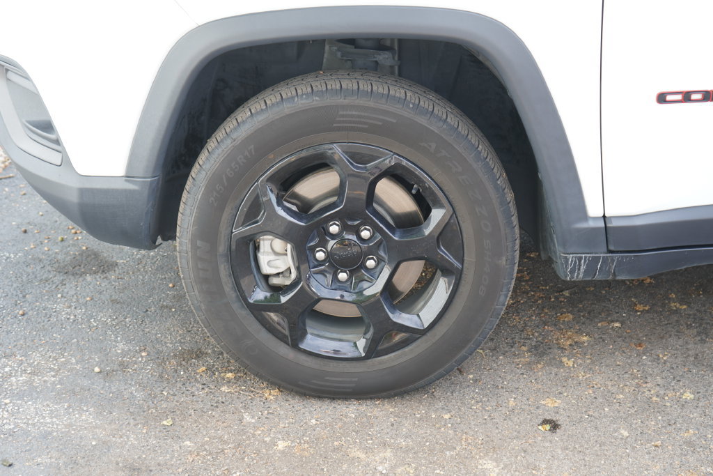 Used 2024 Jeep Compass Trailhawk AWD/4WD image 6