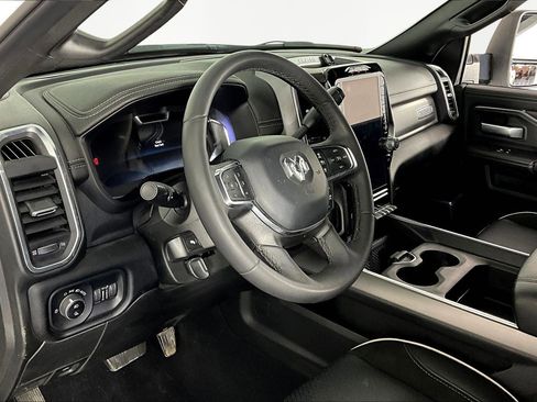 Used 2025 RAM 2500 Laramie image 19