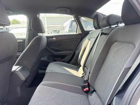 Used 2025 Volkswagen Jetta Sport FWD image 11