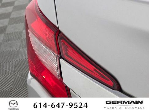 Used 2012 Chrysler 200 Limited FWD image 16