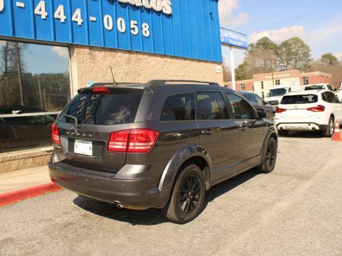 Used 2020 Dodge Journey SE w/ SE Popular Equipment Group FWD image 6
