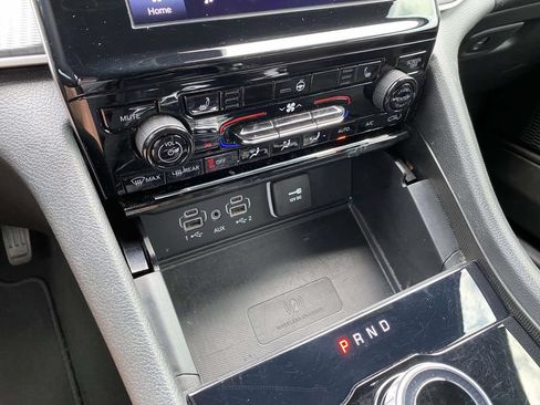 Used 2025 Jeep Grand Cherokee L Laredo RWD image 21