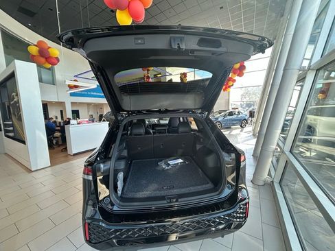 New 2026 Volkswagen Tiguan SE R-Line FWD image 39