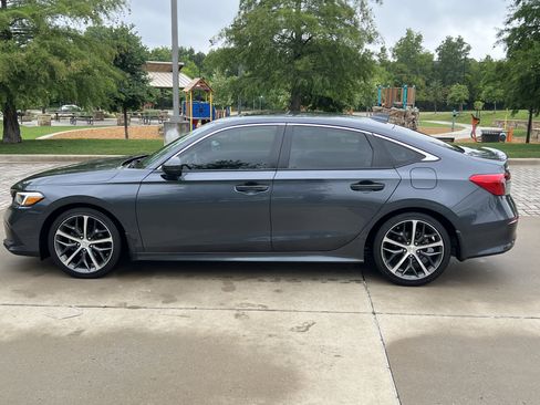 Used 2024 Honda Civic Touring image 7