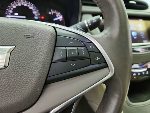 Used 2017 Cadillac XT5 Luxury AWD/4WD image 23