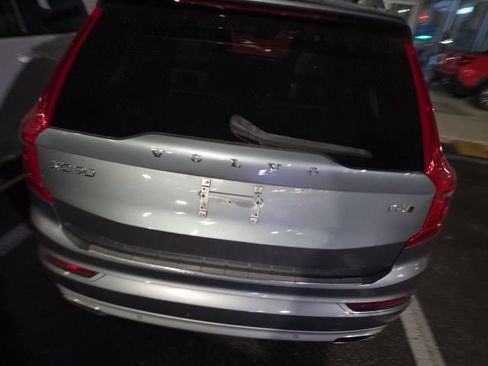 Used 2019 Volvo XC90 T6 Momentum w/ Advanced Package image 5