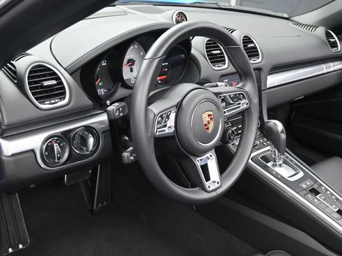 Used 2025 Porsche 718 Boxster S RWD image 5