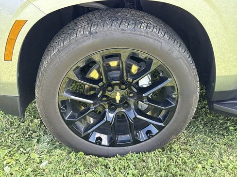 Used 2025 Chevrolet Tahoe High Country w/ Sun And Tow Package AWD/4WD image 10