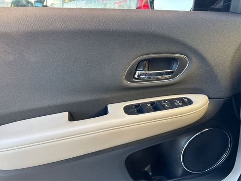 Used 2020 Honda HR-V EX image 25