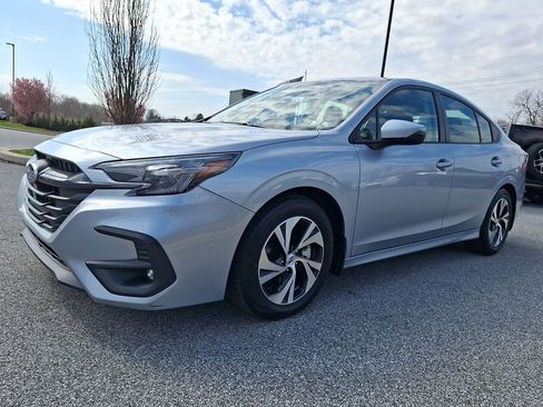 Certified 2025 Subaru Legacy Premium AWD/4WD image 4