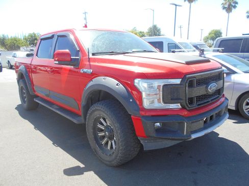 Used 2018 Ford F150 Lariat w/ Equipment Group 502A Luxury AWD/4WD image 3