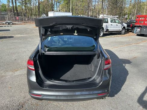 Used 2018 Ford Fusion SE w/ Fusion SE Technology Package image 30