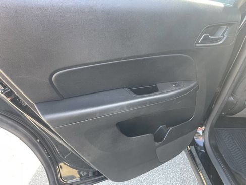 Used 2016 Chevrolet Equinox LT FWD image 24