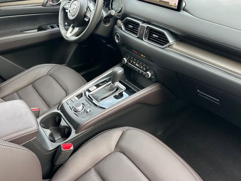 New 2025 MAZDA CX-5 Signature image 16