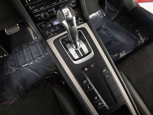 Used 2015 Porsche 911 GT3 RWD image 22