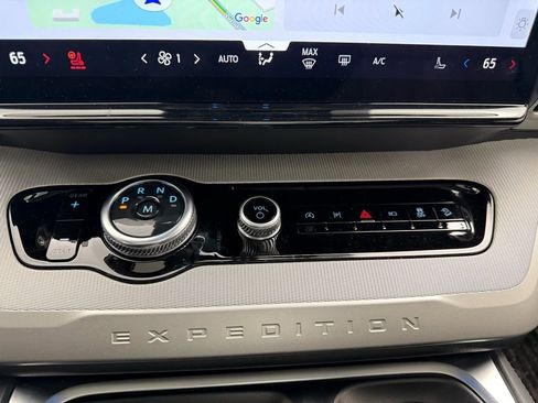 New 2026 Ford Expedition Active image 33