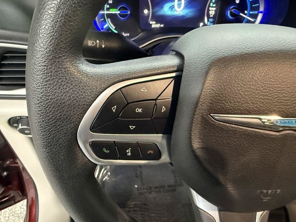 Used 2018 Chrysler Pacifica Touring Plus FWD image 15