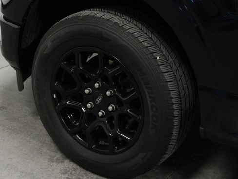 Used 2024 Ford F150 XLT w/ XLT Black Appearance Package image 10